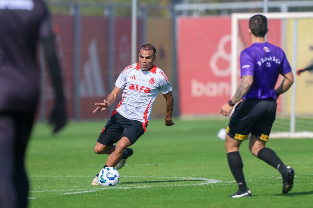 Colorado faz jogo-treino contra o Sindicato dos Atletas