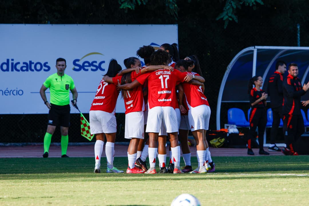 Gurias Coloradas conquistam a primeira vitória no Brasileiro 