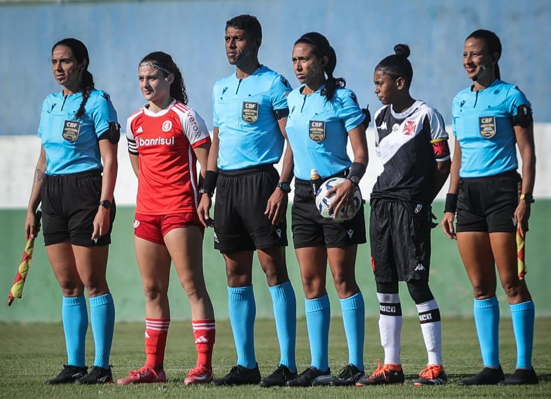 Gurias vencem o Vasco pelo Brasileiro Sub-17