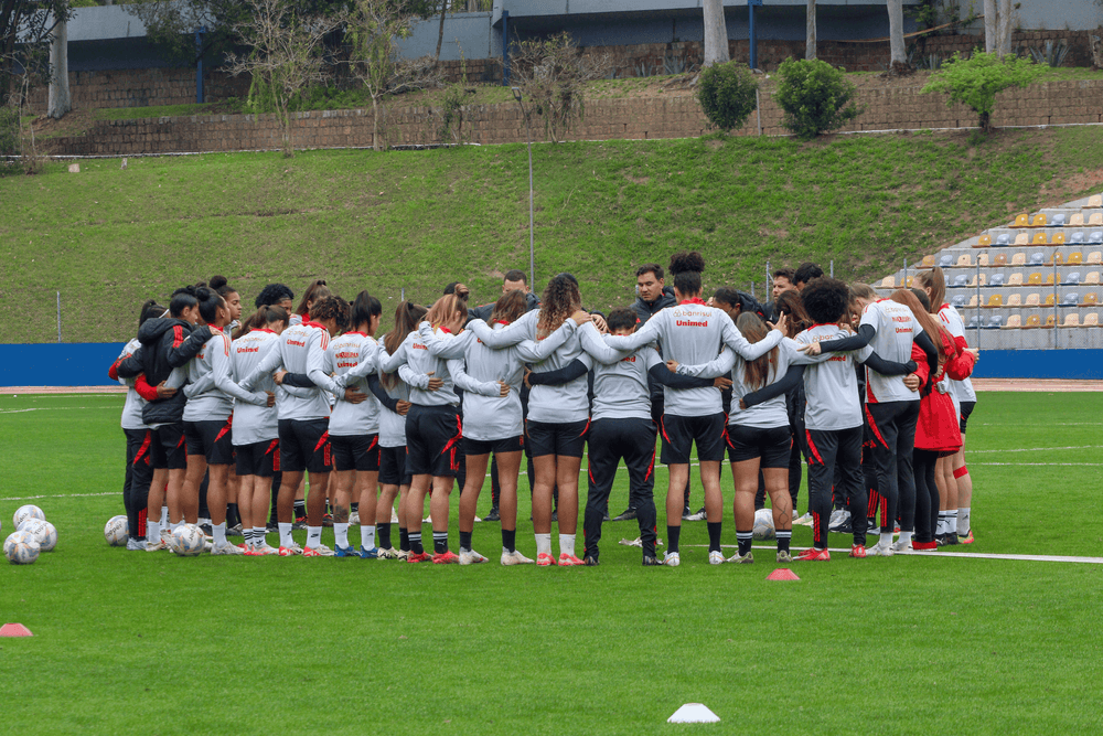 Gurias Coloradas encerram preparação para o Gre-Nal
